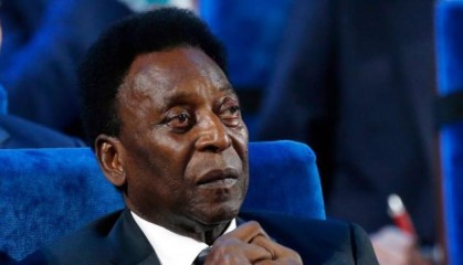 开云体育下载-贝利女儿：贝利因肺部感染入院 在普通病房治疗