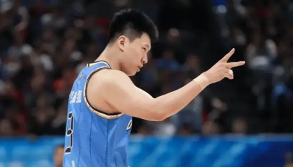 开云体育下载-北京G2半场碾压广东！全民皆兵，雷蒙斯佩尔曼回暖，广东仅靠2将|阿马里·威廉姆斯|陈盈骏|命中率|比赛|周琦_新浪体育_新浪新闻