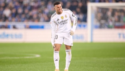 开云体育app-姆巴佩伤情加剧！经纪人团队发声，三线崩盘在即，皇马后悔了|基利安·姆巴佩|皇家马德里|巴塞罗那|阿韦洛亚|西班牙超级杯_新浪体育_新浪新闻