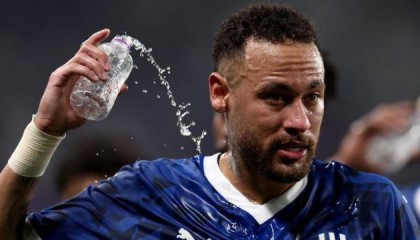 开云体育app-370天后，内马尔重返赛场！又见马儿式过人